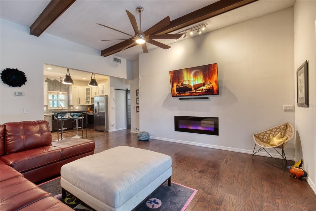 待售: $599,000 (4 贝兹, 2 浴室, 3293 平方英尺)