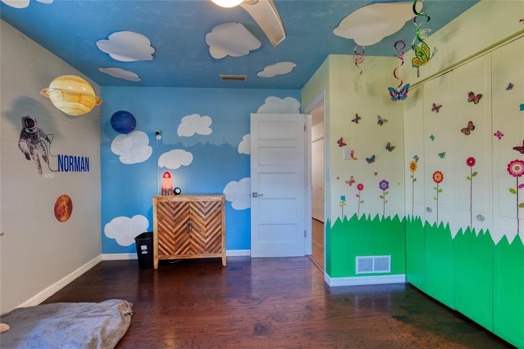 待售: $599,000 (4 贝兹, 2 浴室, 3293 平方英尺)