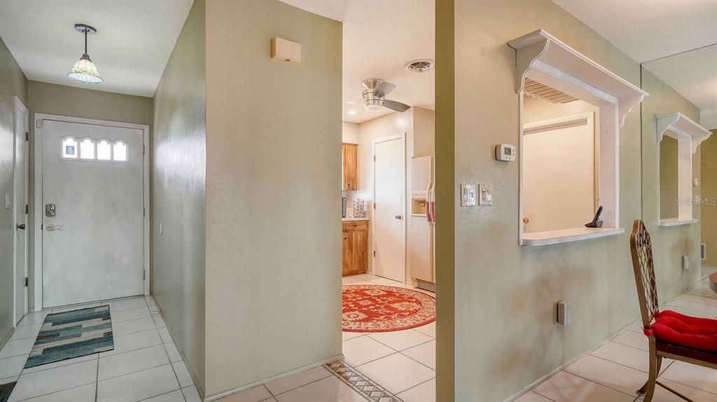 На продажу: $365,000 (2 спален, 2 ванн, 1184 Квадратных фут)