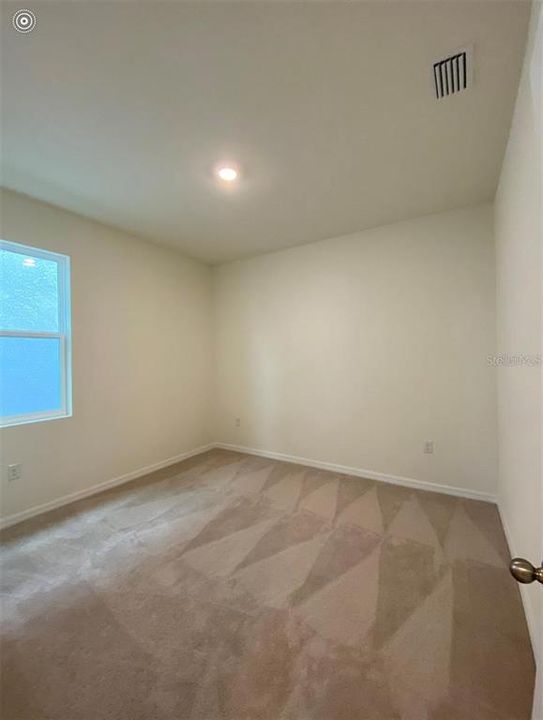 En Renta: $2,700 (4 camas, 2 baños, 2045 Pies cuadrados)