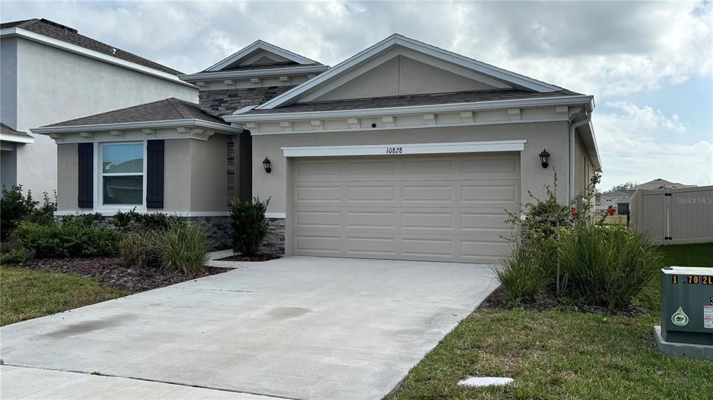 En Renta: $2,700 (4 camas, 2 baños, 2045 Pies cuadrados)