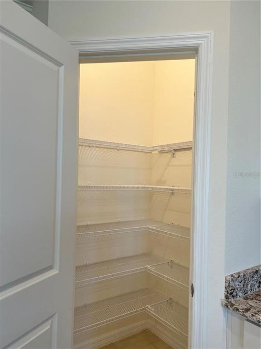 En Renta: $2,700 (4 camas, 2 baños, 2045 Pies cuadrados)