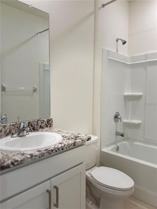 En Renta: $2,700 (4 camas, 2 baños, 2045 Pies cuadrados)