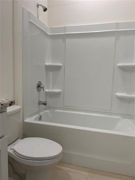 En Renta: $2,700 (4 camas, 2 baños, 2045 Pies cuadrados)