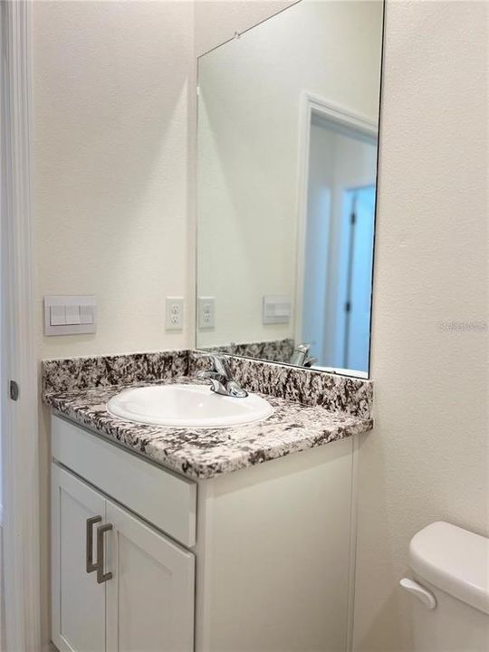 En Renta: $2,700 (4 camas, 2 baños, 2045 Pies cuadrados)