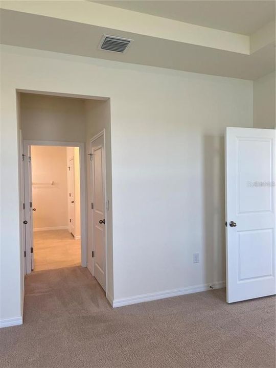 En Renta: $2,700 (4 camas, 2 baños, 2045 Pies cuadrados)