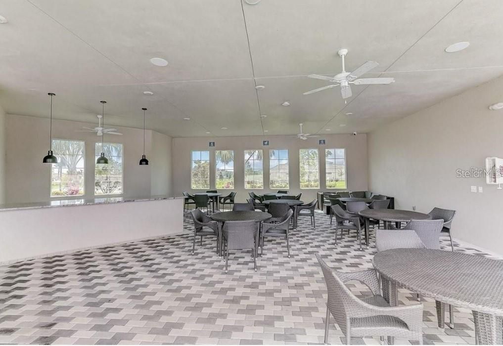 En Renta: $2,700 (4 camas, 2 baños, 2045 Pies cuadrados)