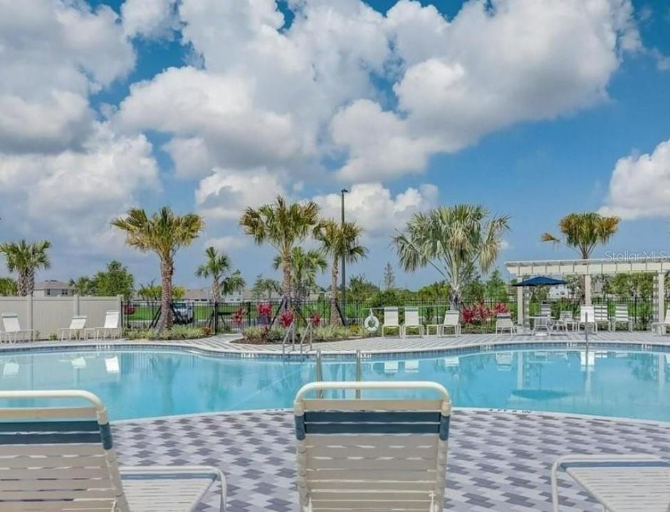 En Renta: $2,700 (4 camas, 2 baños, 2045 Pies cuadrados)