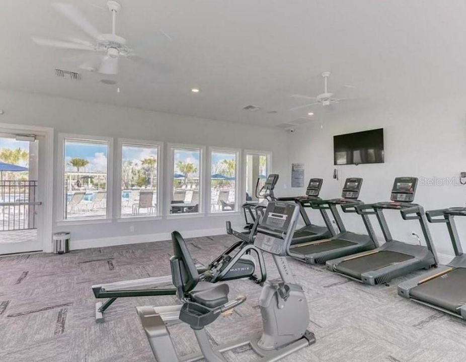 En Renta: $2,700 (4 camas, 2 baños, 2045 Pies cuadrados)