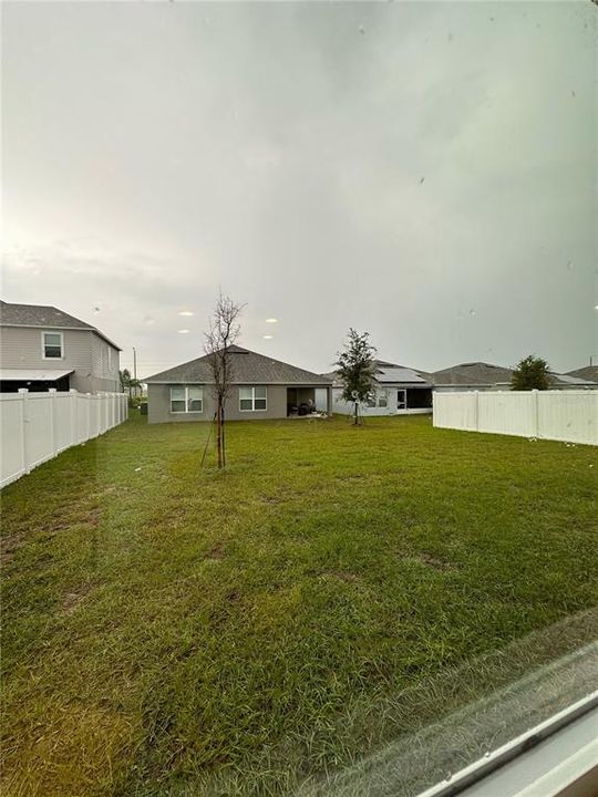 出租: $2,000 (3 贝兹, 2 浴室, 1405 平方英尺)