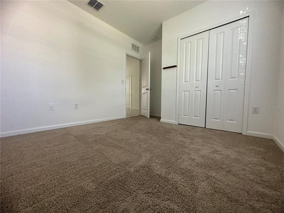 出租: $2,000 (3 贝兹, 2 浴室, 1405 平方英尺)