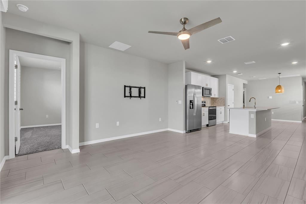 В аренду: $2,200 (3 спален, 2 ванн, 1484 Квадратных фут)