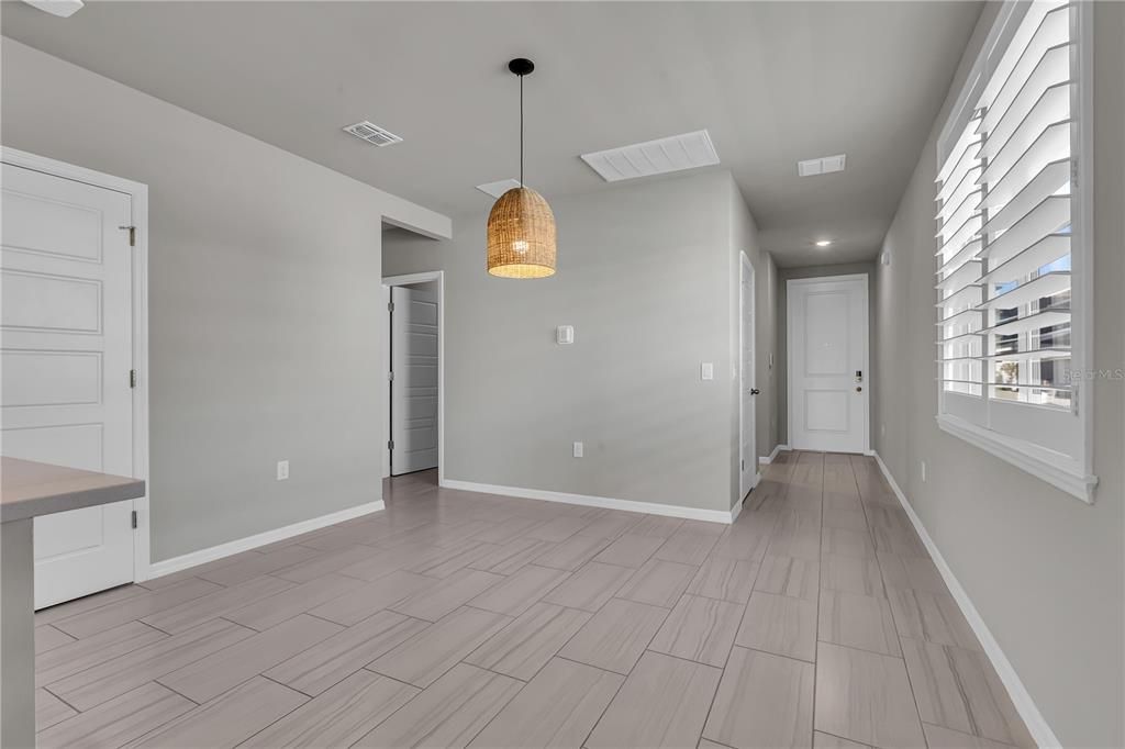 В аренду: $2,200 (3 спален, 2 ванн, 1484 Квадратных фут)