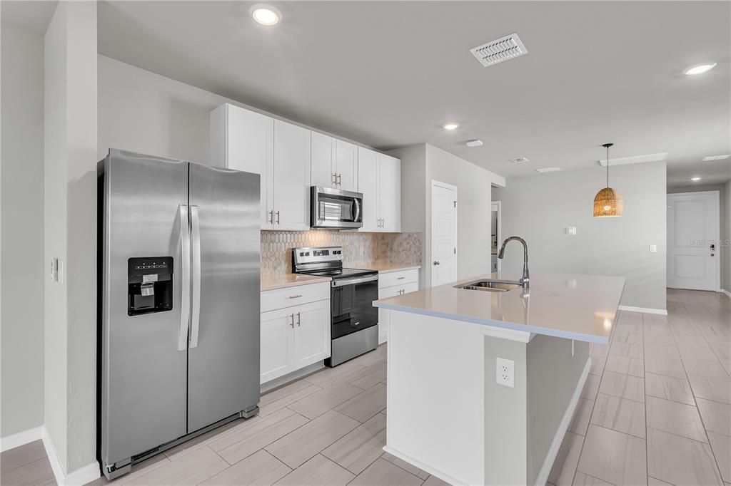 В аренду: $2,200 (3 спален, 2 ванн, 1484 Квадратных фут)