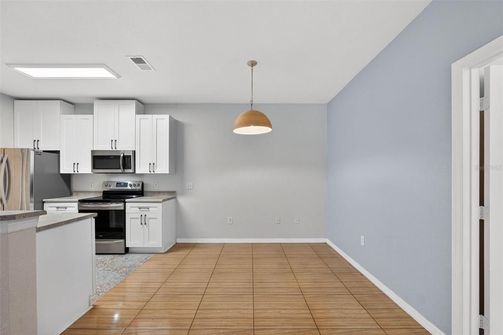 En Venta: $195,000 (2 camas, 2 baños, 1152 Pies cuadrados)