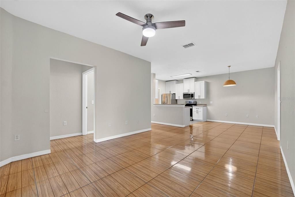 En Venta: $195,000 (2 camas, 2 baños, 1152 Pies cuadrados)