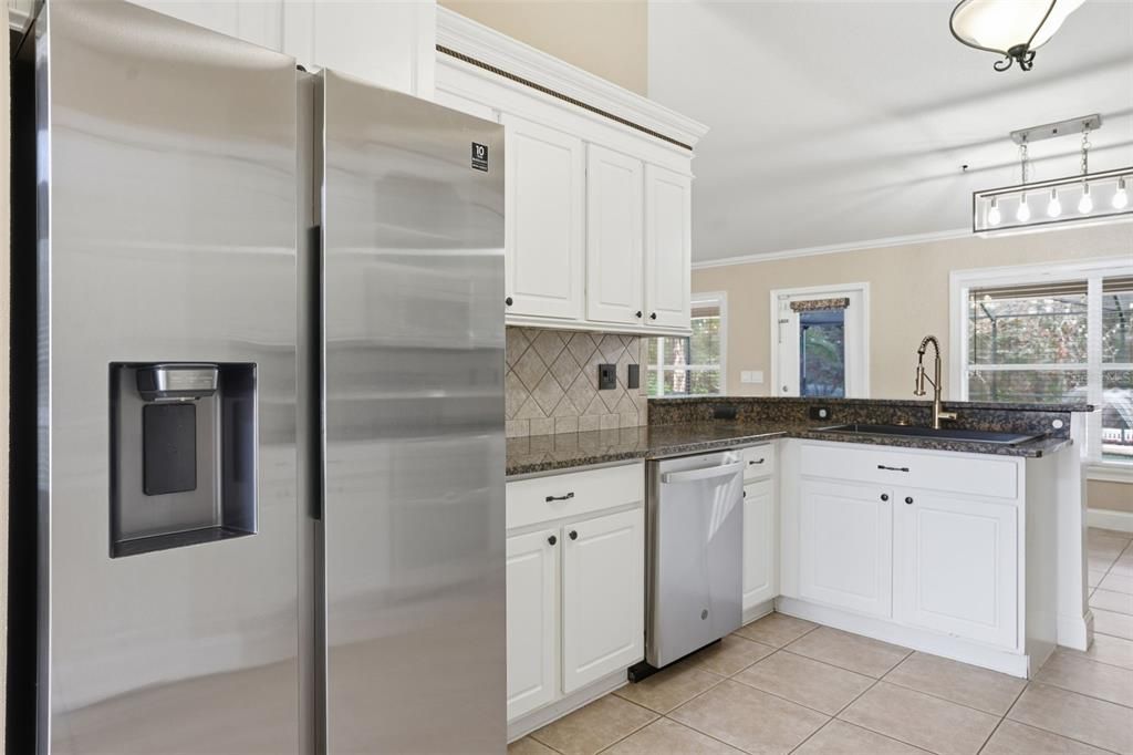 待售: $419,900 (4 贝兹, 2 浴室, 2160 平方英尺)