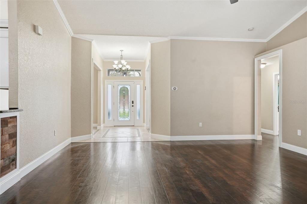 待售: $419,900 (4 贝兹, 2 浴室, 2160 平方英尺)