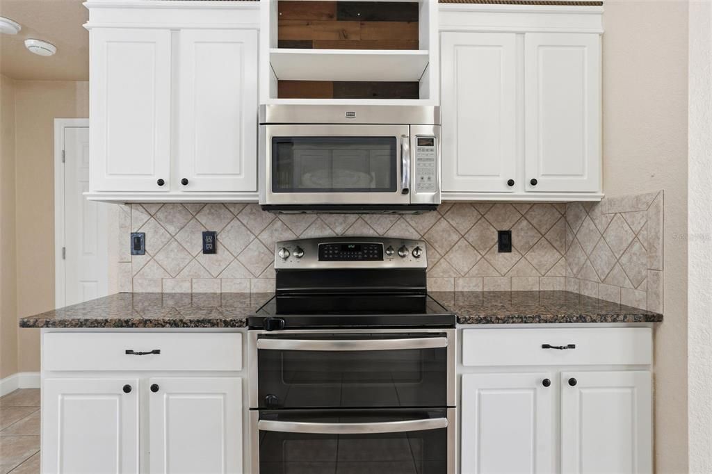 待售: $419,900 (4 贝兹, 2 浴室, 2160 平方英尺)