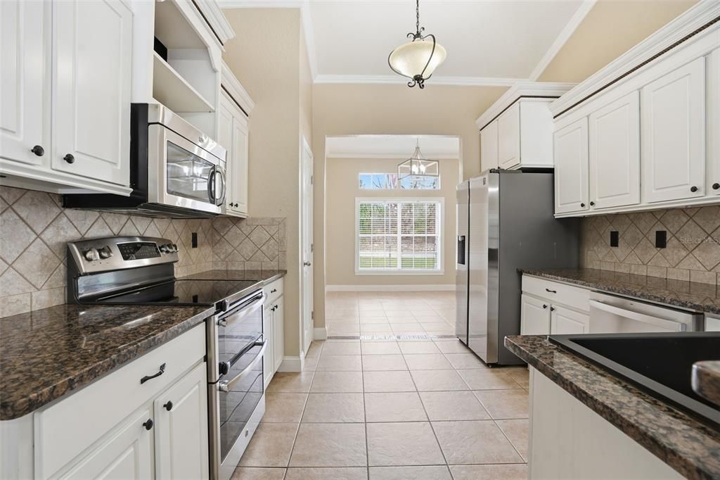 待售: $419,900 (4 贝兹, 2 浴室, 2160 平方英尺)