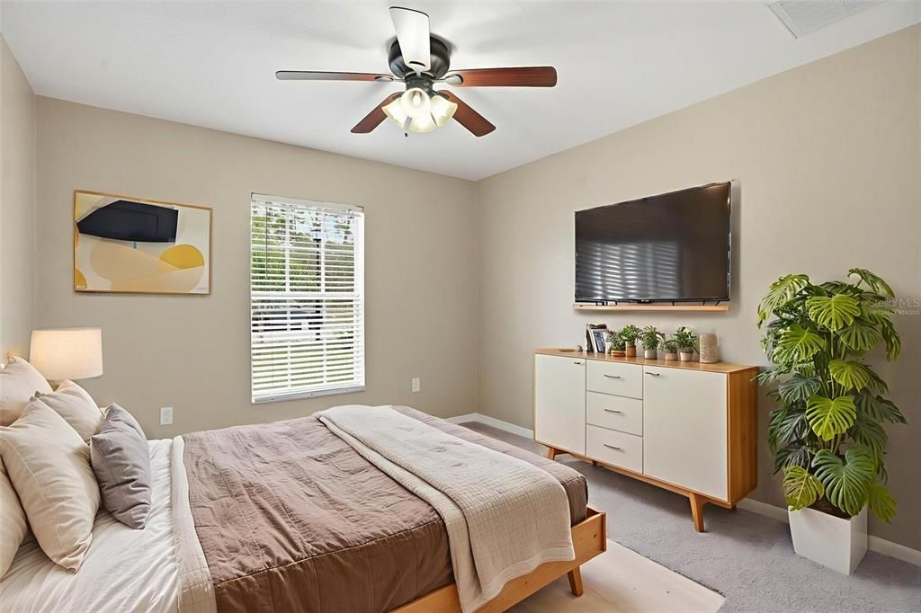 待售: $419,900 (4 贝兹, 2 浴室, 2160 平方英尺)