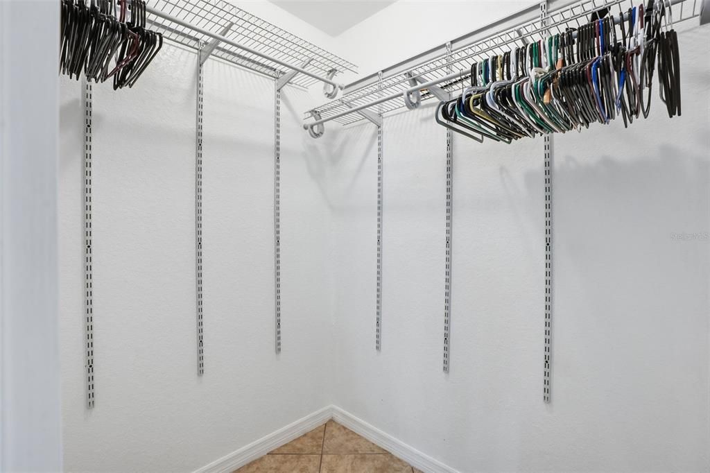 待售: $419,900 (4 贝兹, 2 浴室, 2160 平方英尺)