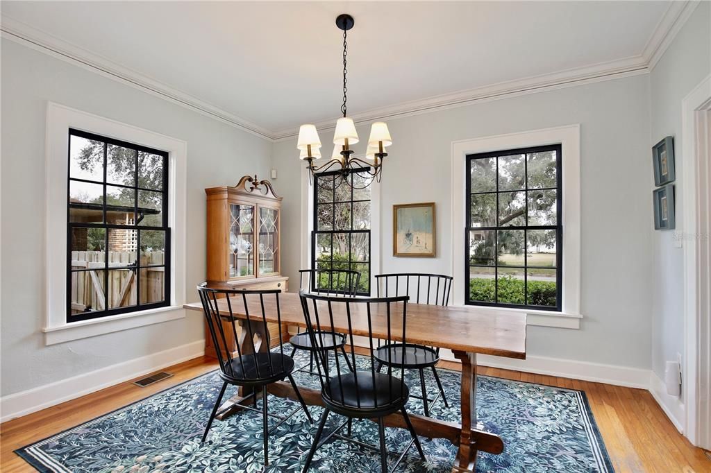 En Venta: $749,900 (3 camas, 2 baños, 2466 Pies cuadrados)