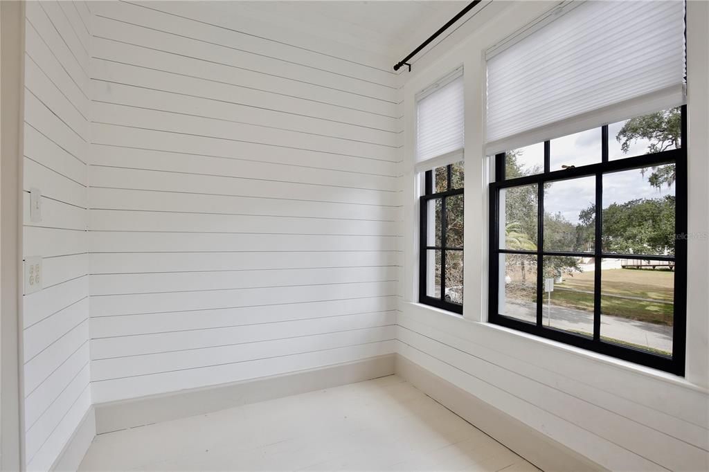 En Venta: $749,900 (3 camas, 2 baños, 2466 Pies cuadrados)