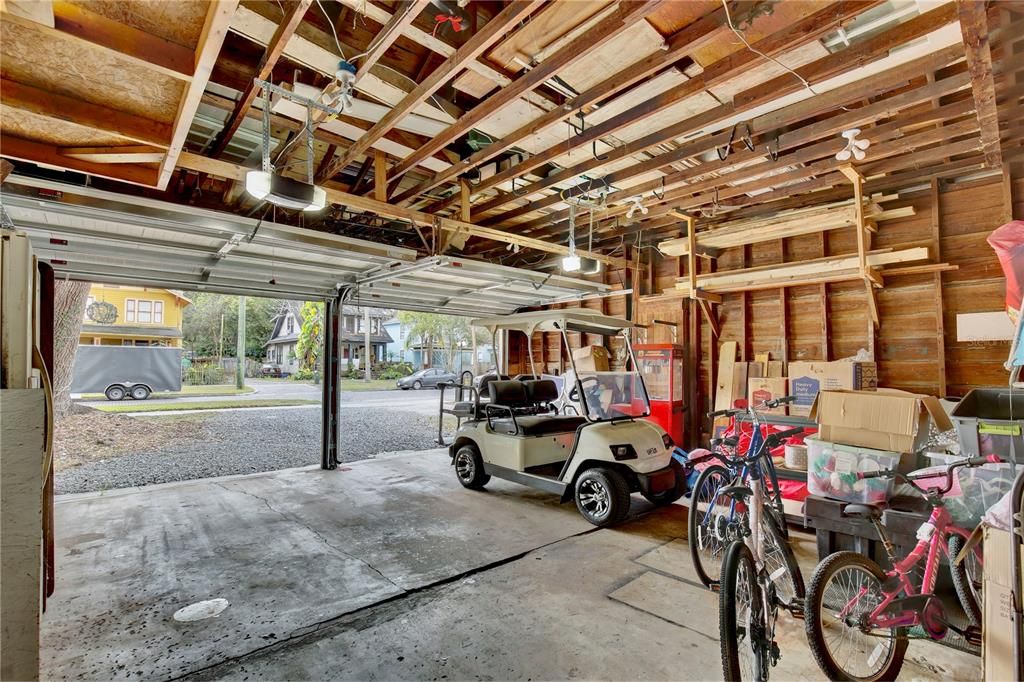 En Venta: $749,900 (3 camas, 2 baños, 2466 Pies cuadrados)