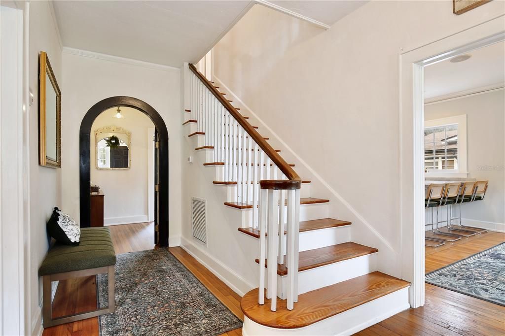 En Venta: $749,900 (3 camas, 2 baños, 2466 Pies cuadrados)