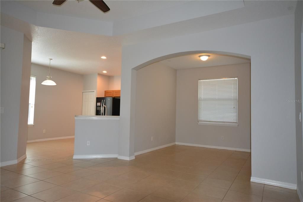 For Rent: $2,600 (3 beds, 2 baths, 1537 Square Feet)