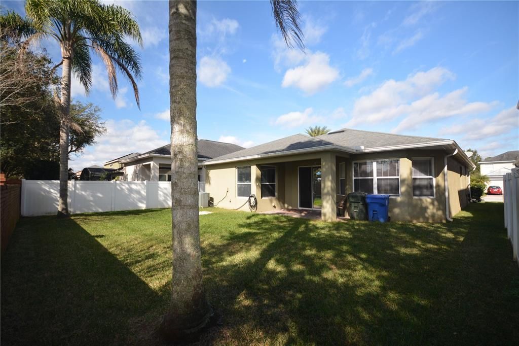 For Rent: $2,600 (3 beds, 2 baths, 1537 Square Feet)