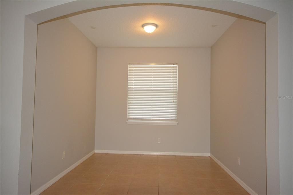 For Rent: $2,600 (3 beds, 2 baths, 1537 Square Feet)