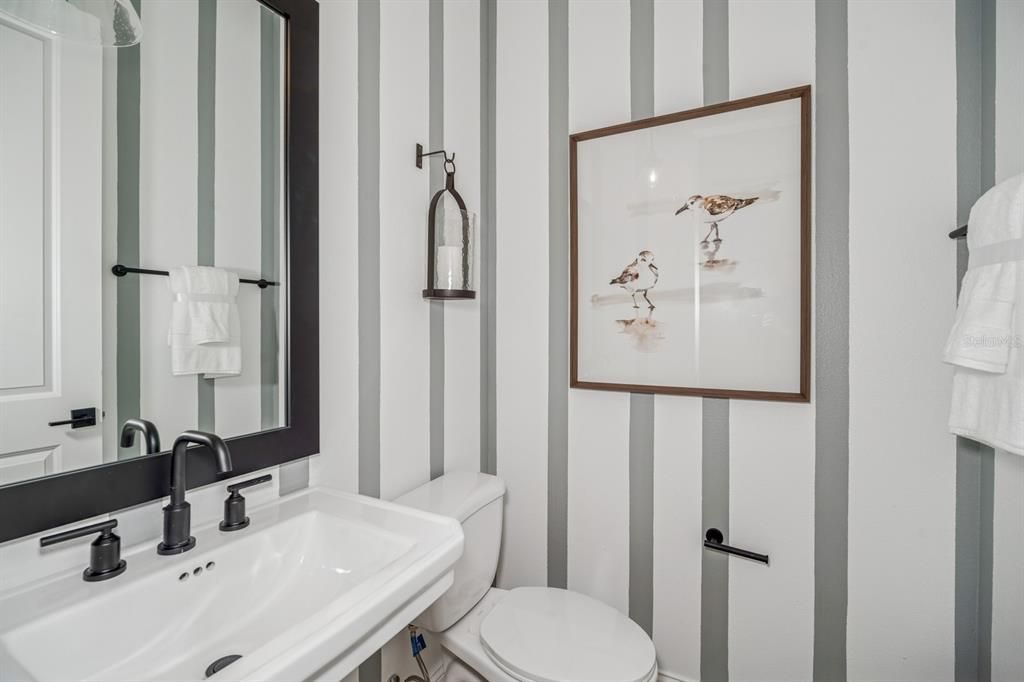 For Sale: $899,990 (4 beds, 3 baths, 3011 Square Feet)