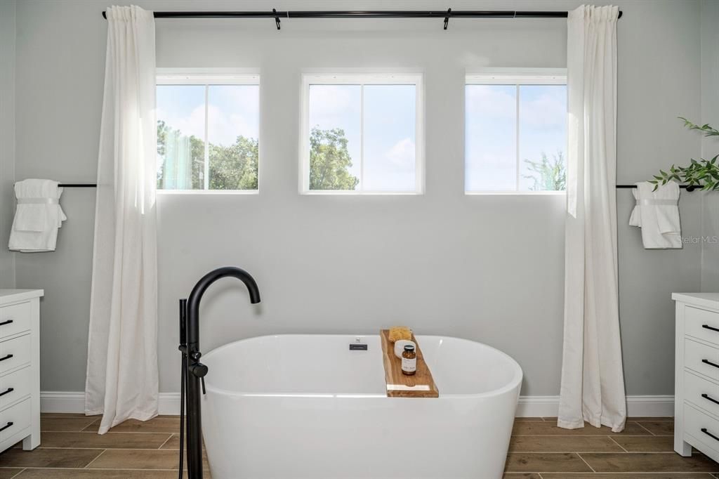 For Sale: $899,990 (4 beds, 3 baths, 3011 Square Feet)