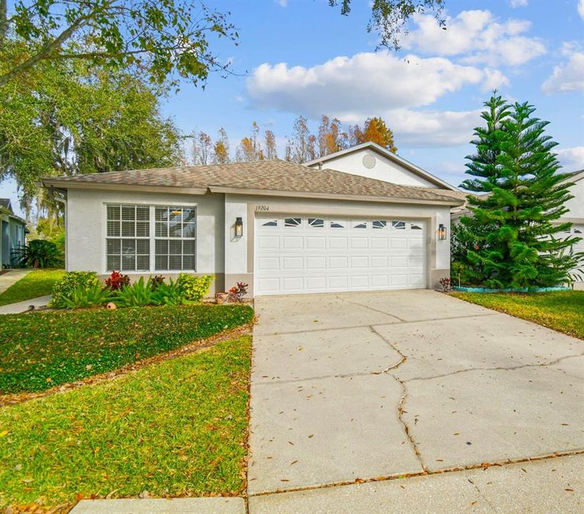 For Sale: $350,000 (3 beds, 2 baths, 1790 Square Feet)