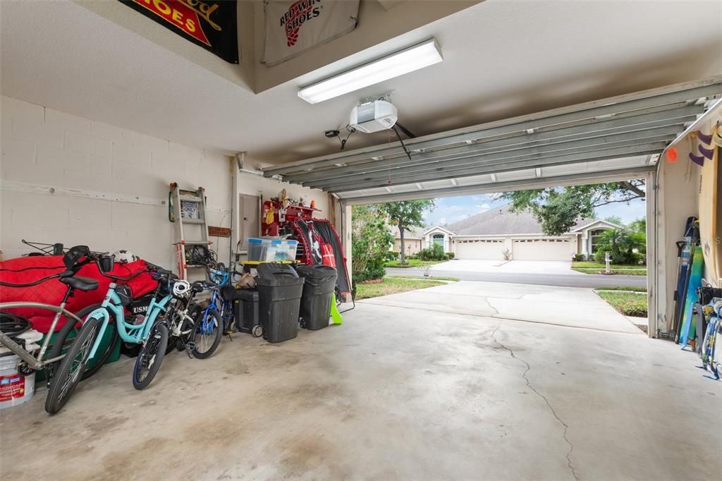 For Sale: $350,000 (3 beds, 2 baths, 1790 Square Feet)