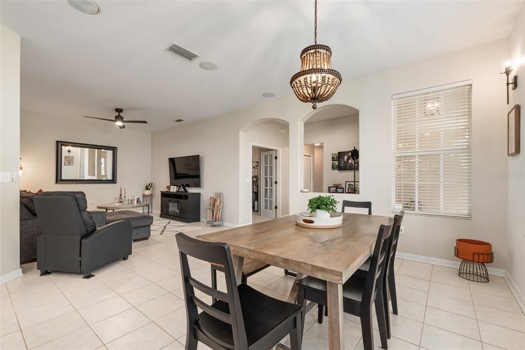 For Sale: $350,000 (3 beds, 2 baths, 1790 Square Feet)