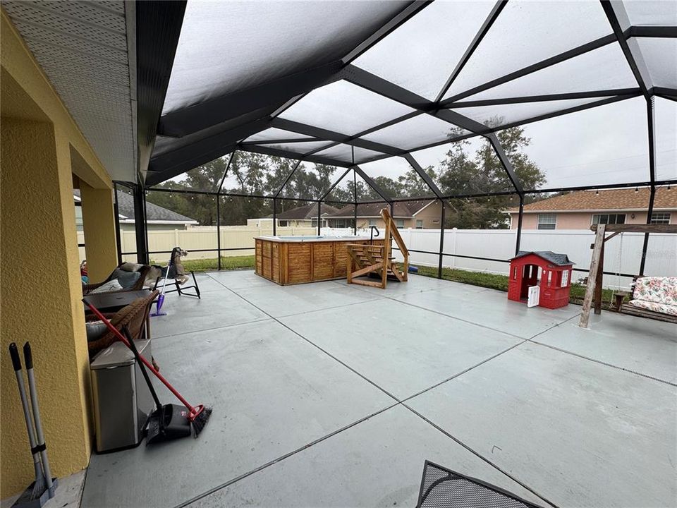 待售: $485,000 (4 贝兹, 3 浴室, 2107 平方英尺)