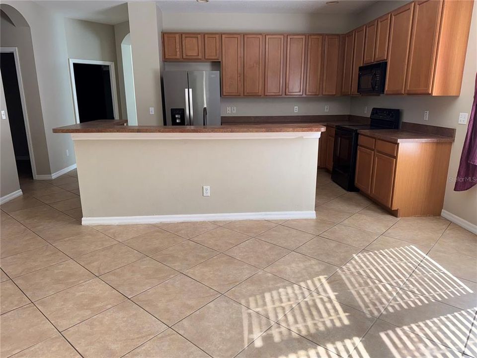 出租: $2,595 (3 贝兹, 2 浴室, 2179 平方英尺)