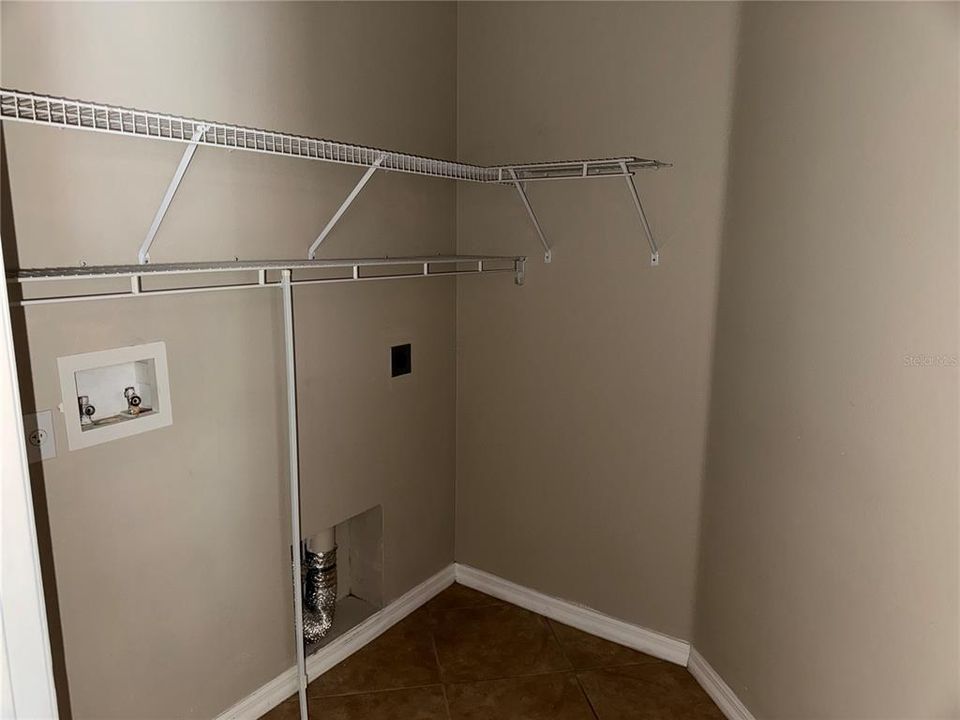 出租: $2,595 (3 贝兹, 2 浴室, 2179 平方英尺)