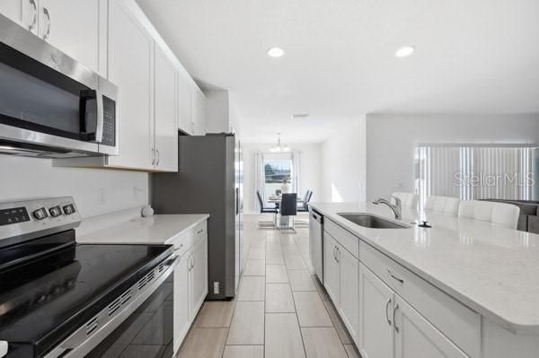 For Sale: $355,000 (4 beds, 3 baths, 1649 Square Feet)