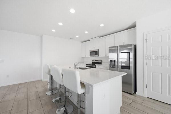 For Sale: $355,000 (4 beds, 3 baths, 1649 Square Feet)