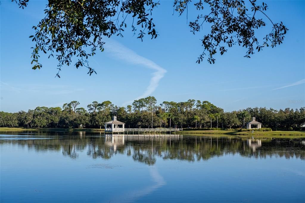 For Sale: $295,000 (2 beds, 2 baths, 1200 Square Feet)