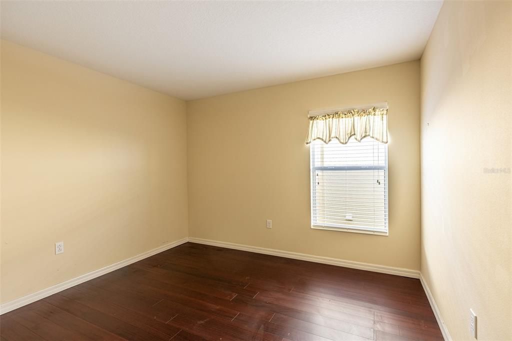 For Sale: $295,000 (2 beds, 2 baths, 1200 Square Feet)