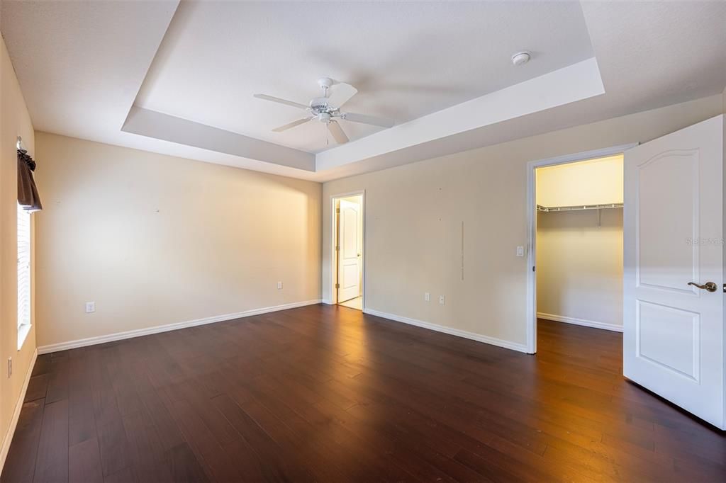 For Sale: $295,000 (2 beds, 2 baths, 1200 Square Feet)