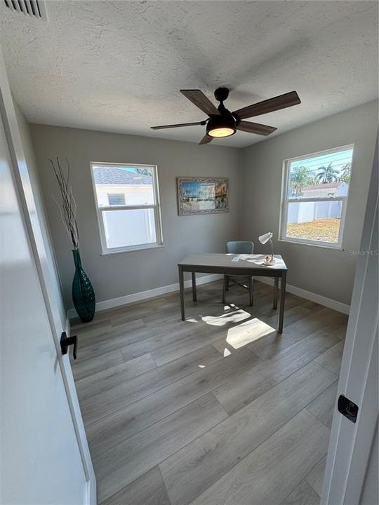 На продажу: $529,900 (3 спален, 2 ванн, 1536 Квадратных фут)