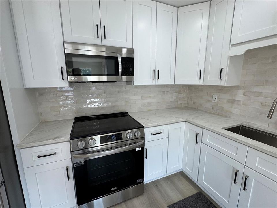 На продажу: $529,900 (3 спален, 2 ванн, 1536 Квадратных фут)