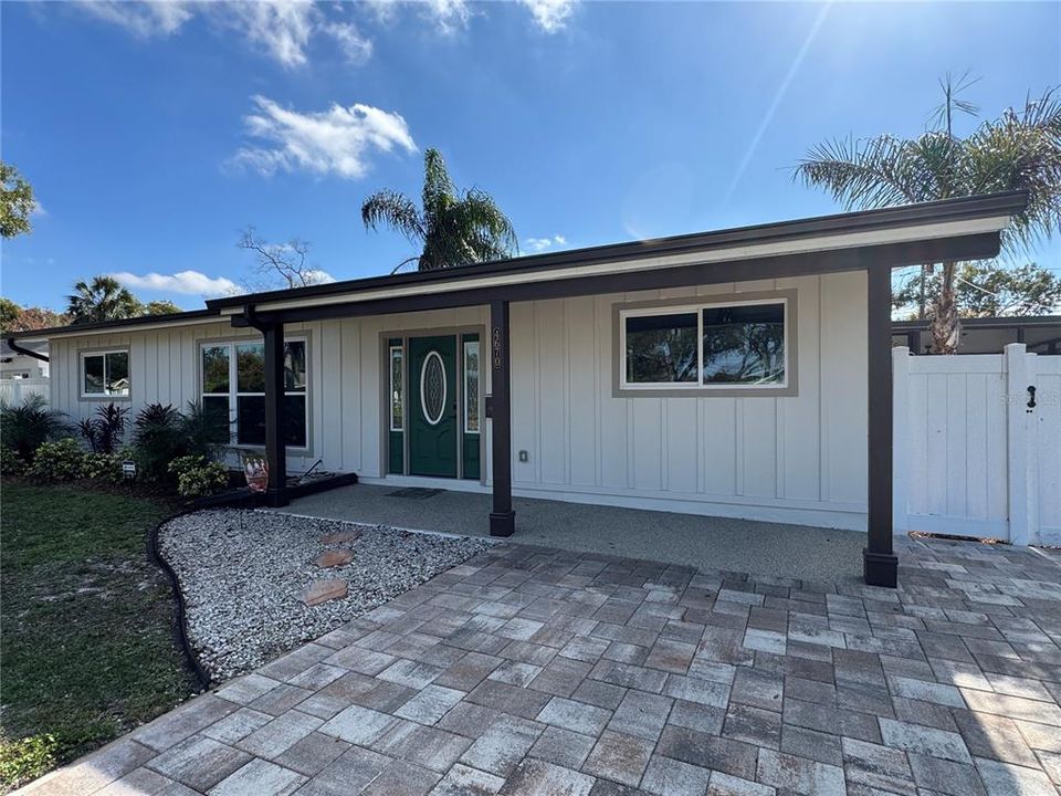 На продажу: $529,900 (3 спален, 2 ванн, 1536 Квадратных фут)