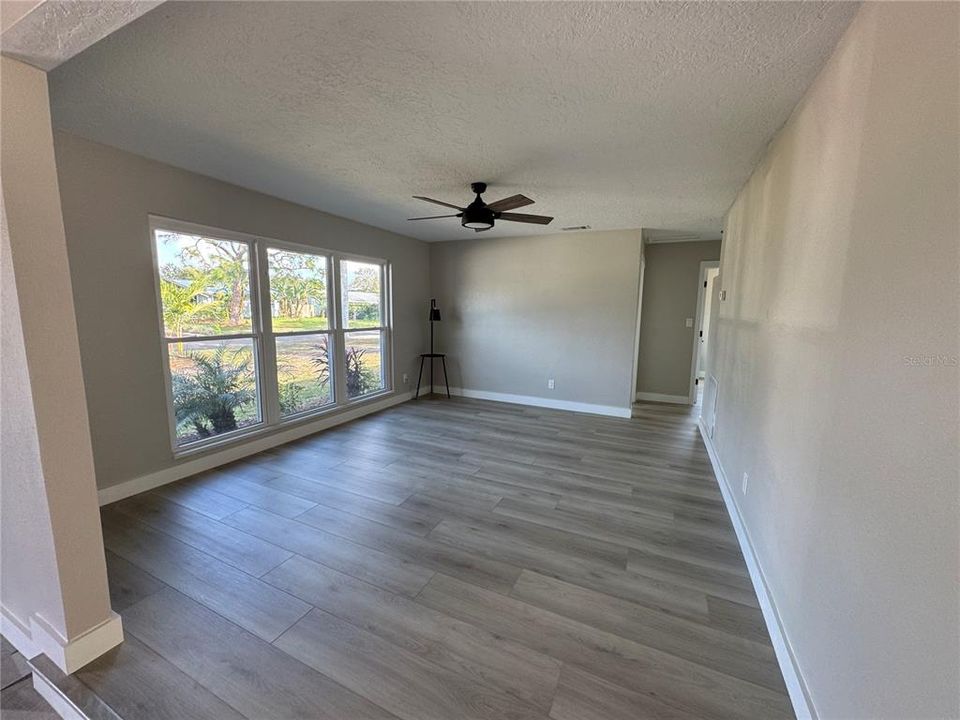 На продажу: $529,900 (3 спален, 2 ванн, 1536 Квадратных фут)